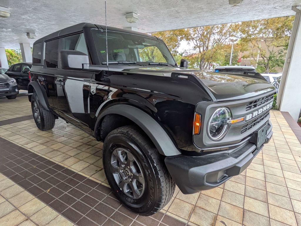 Thumbnail: 2025 Ford Bronco - 3