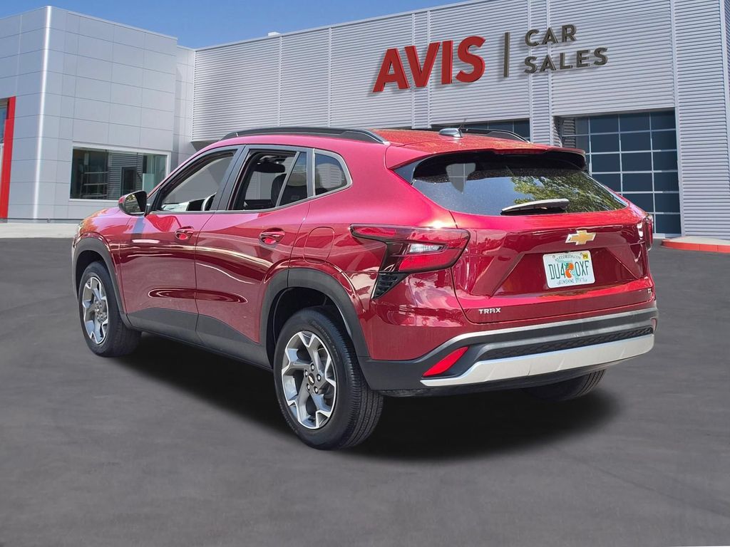 Thumbnail: 2025 Chevrolet Trax - 9
