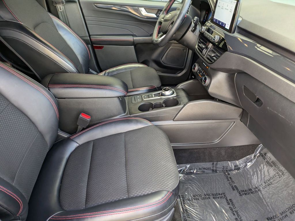 Thumbnail: 2025 Ford Escape - 30