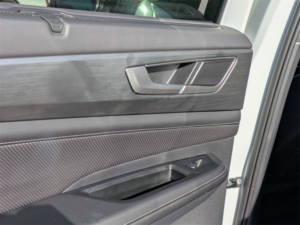 Thumbnail: 2025 Volkswagen Atlas - 21