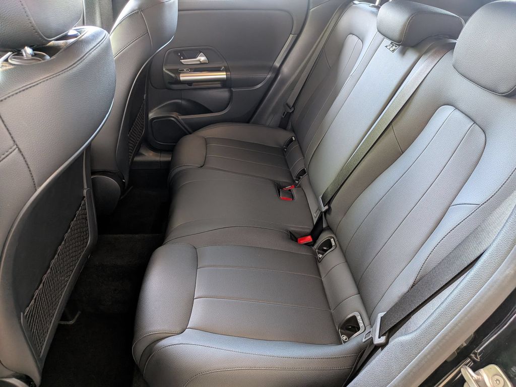 2025 Mercedes-Benz GLA GLA250 - Photo 21