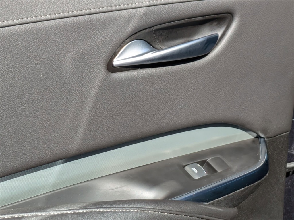 Thumbnail: 2023 Cadillac XT4 - 26