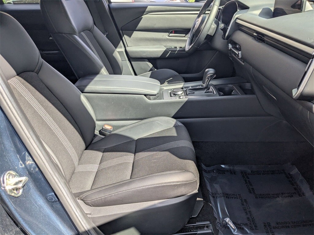 Thumbnail: 2025 Mazda CX-50 - 30