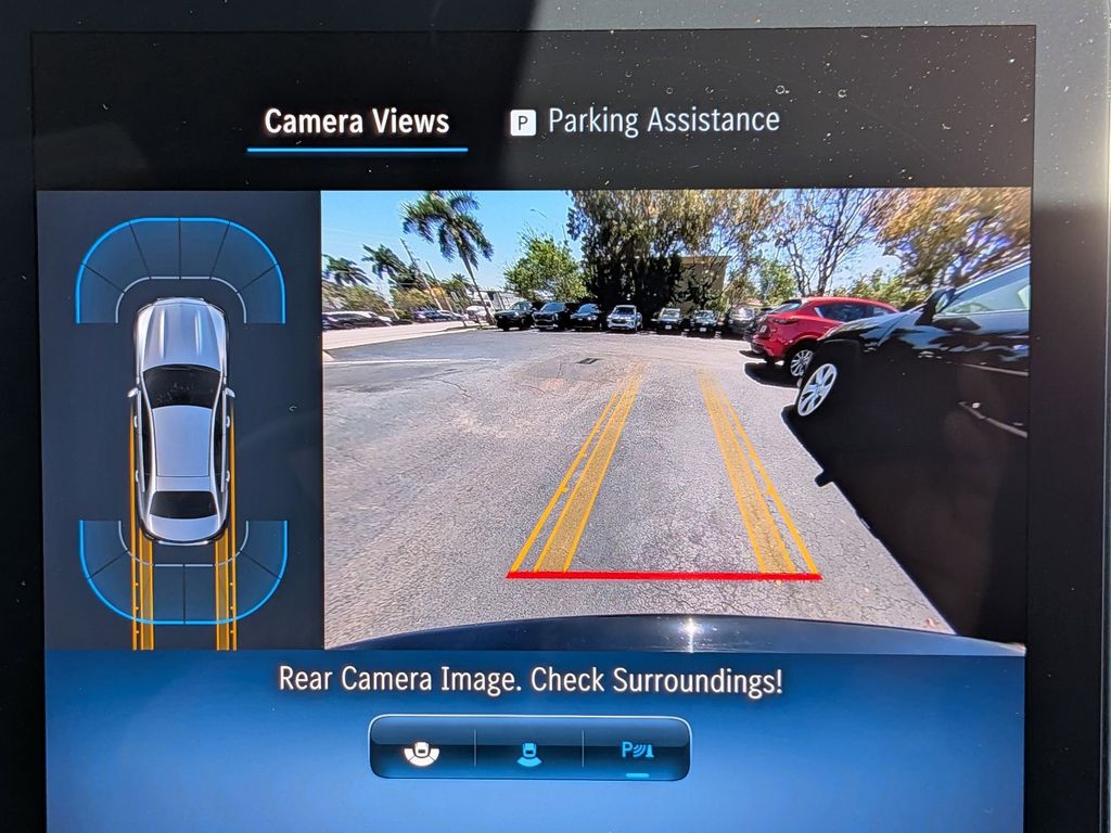 Thumbnail: 2025 Mercedes-Benz C-Class - 18