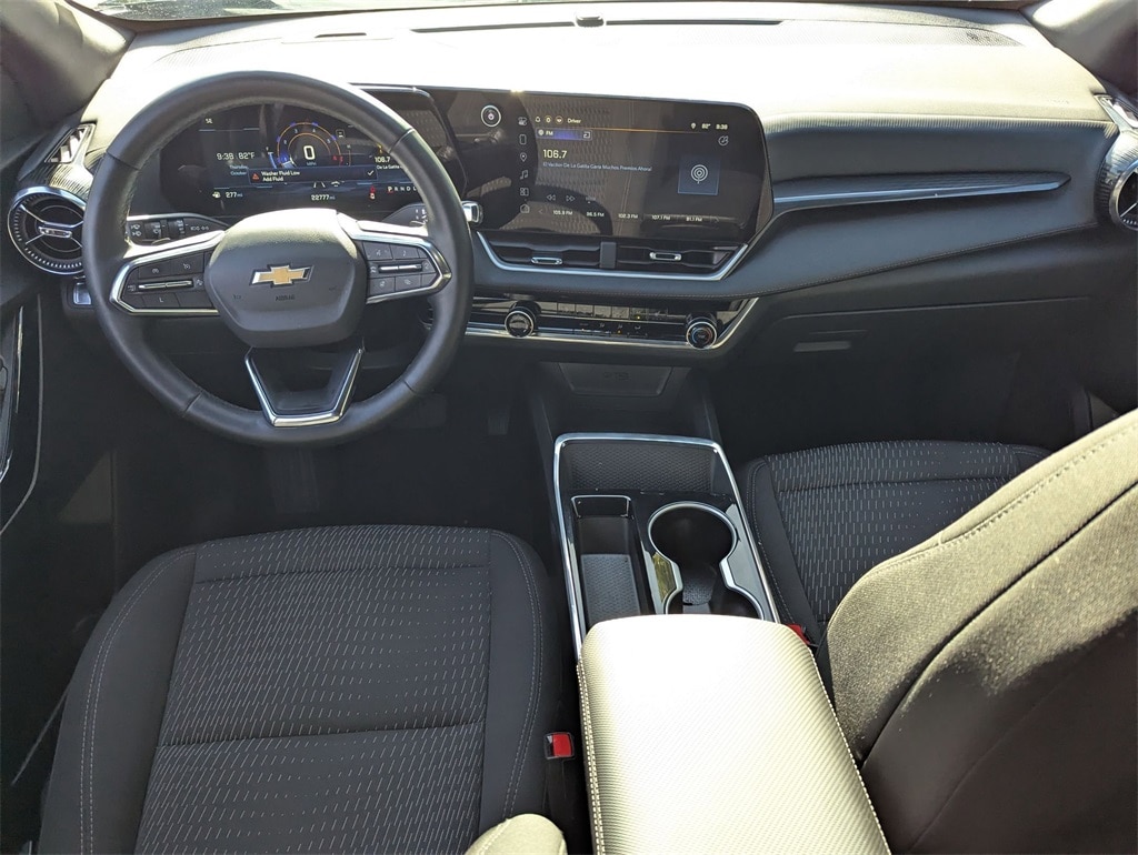 Thumbnail: 2025 Chevrolet Equinox - 25