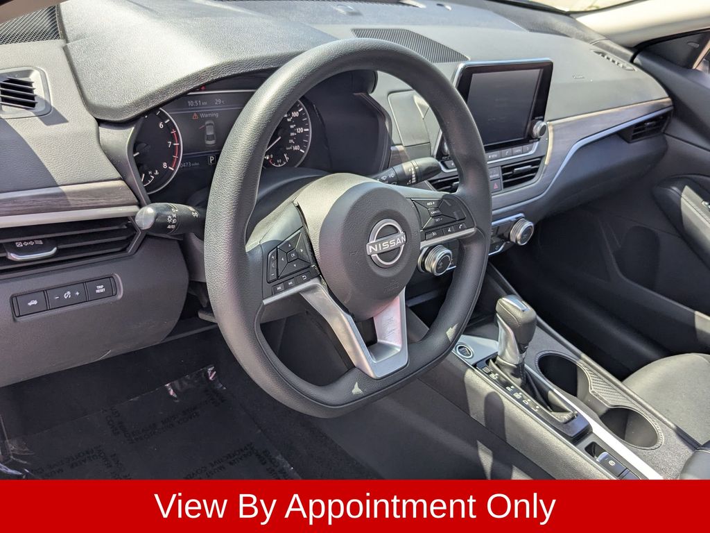 Thumbnail: 2025 Nissan Altima - 15
