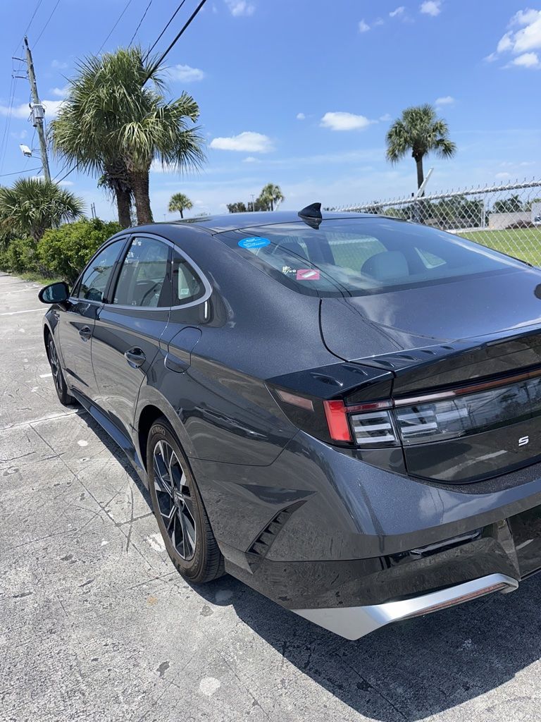 Thumbnail: 2025 Hyundai Sonata - 9