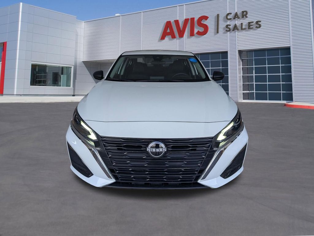 Thumbnail: 2025 Nissan Altima - 2