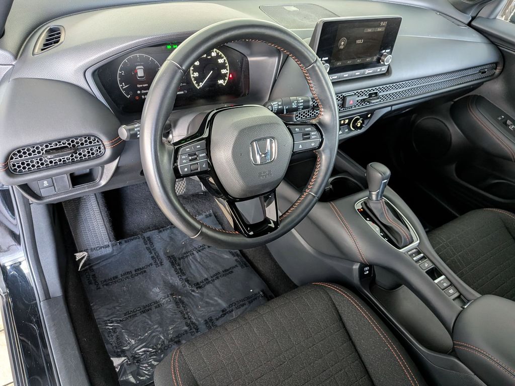 Thumbnail: 2025 Honda HR-V - 13