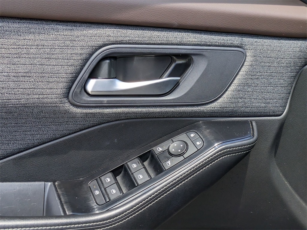 Thumbnail: 2023 Nissan Rogue - 13