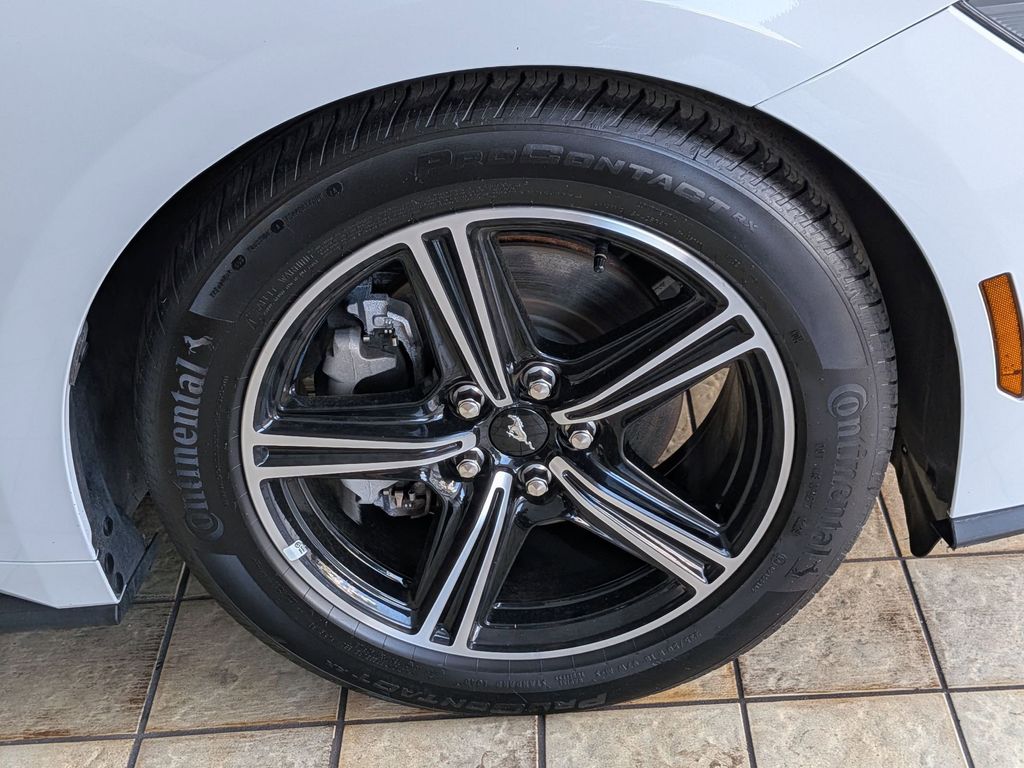 Thumbnail: 2025 Ford Mustang - 31