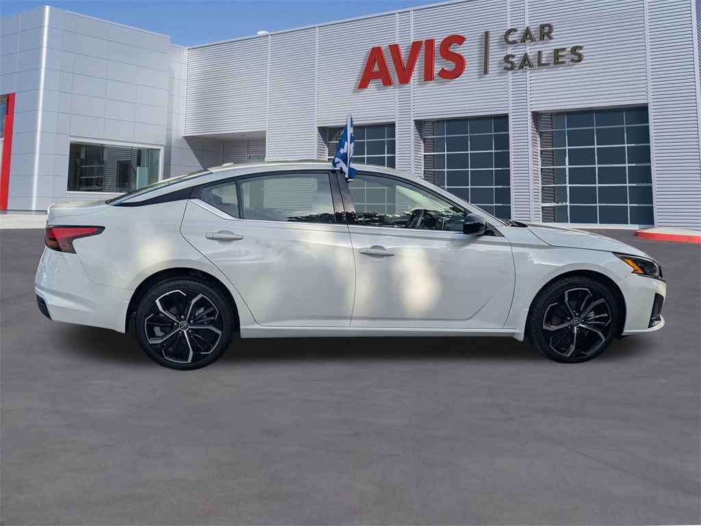 Thumbnail: 2025 Nissan Altima - 5