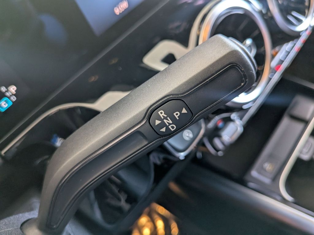 2025 Mercedes-Benz GLA GLA250 - Photo 17