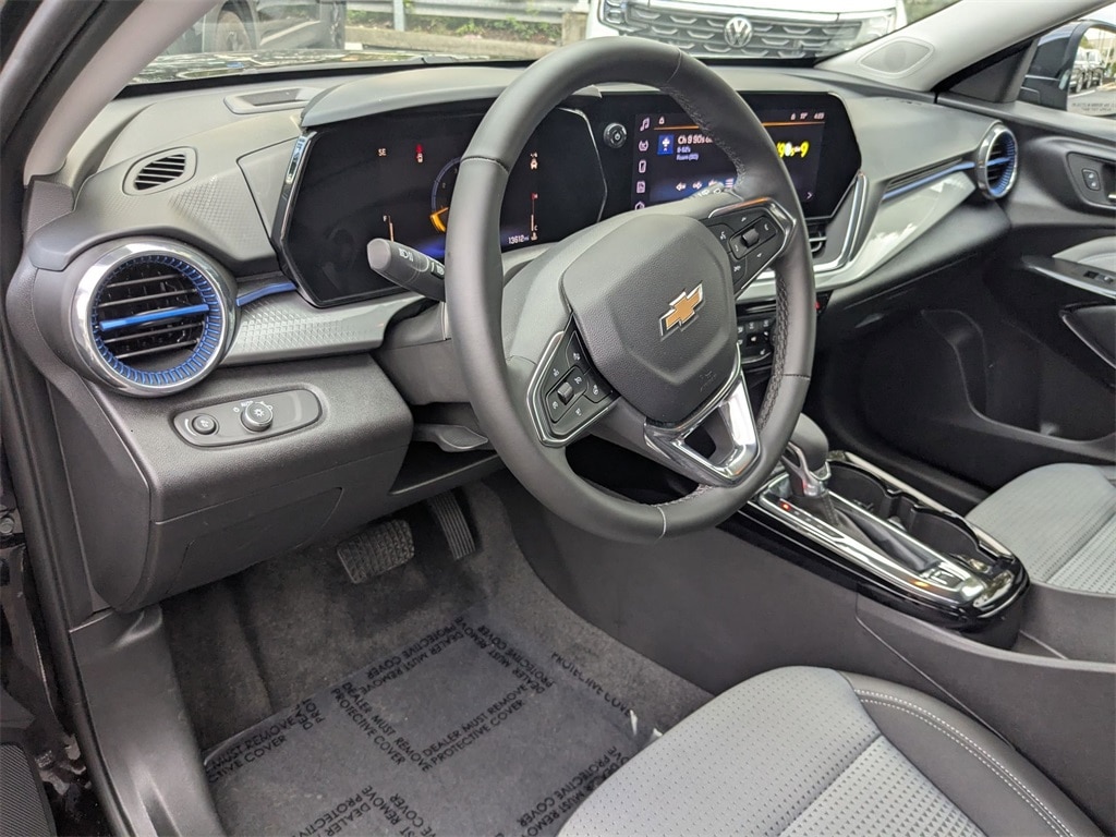 Thumbnail: 2025 Chevrolet Trax - 13