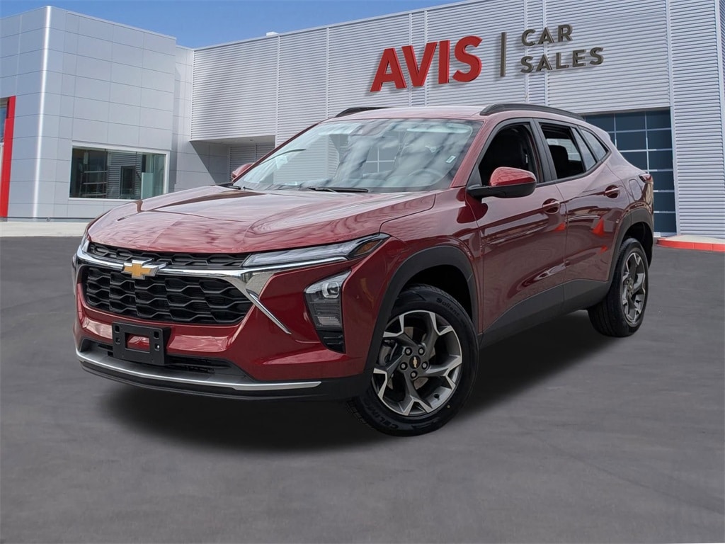 Thumbnail: 2025 Chevrolet Trax - 1