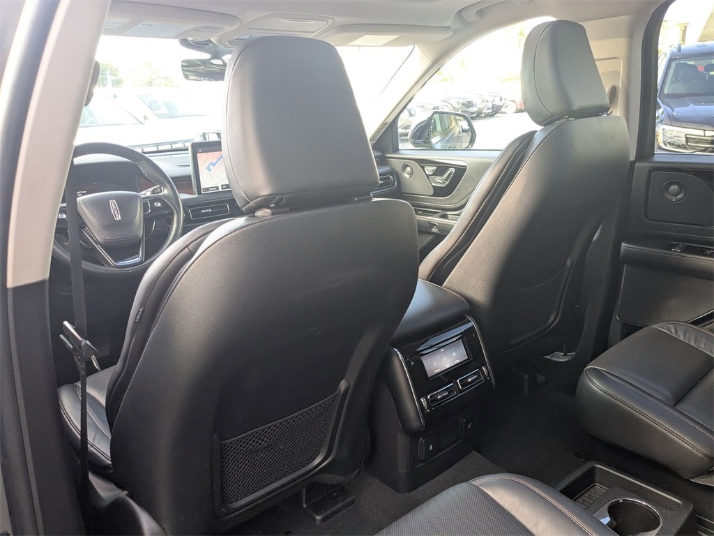Thumbnail: 2023 Lincoln Aviator - 24