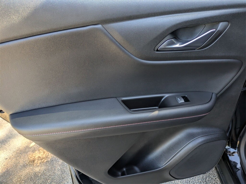 Thumbnail: 2025 Chevrolet Blazer - 27