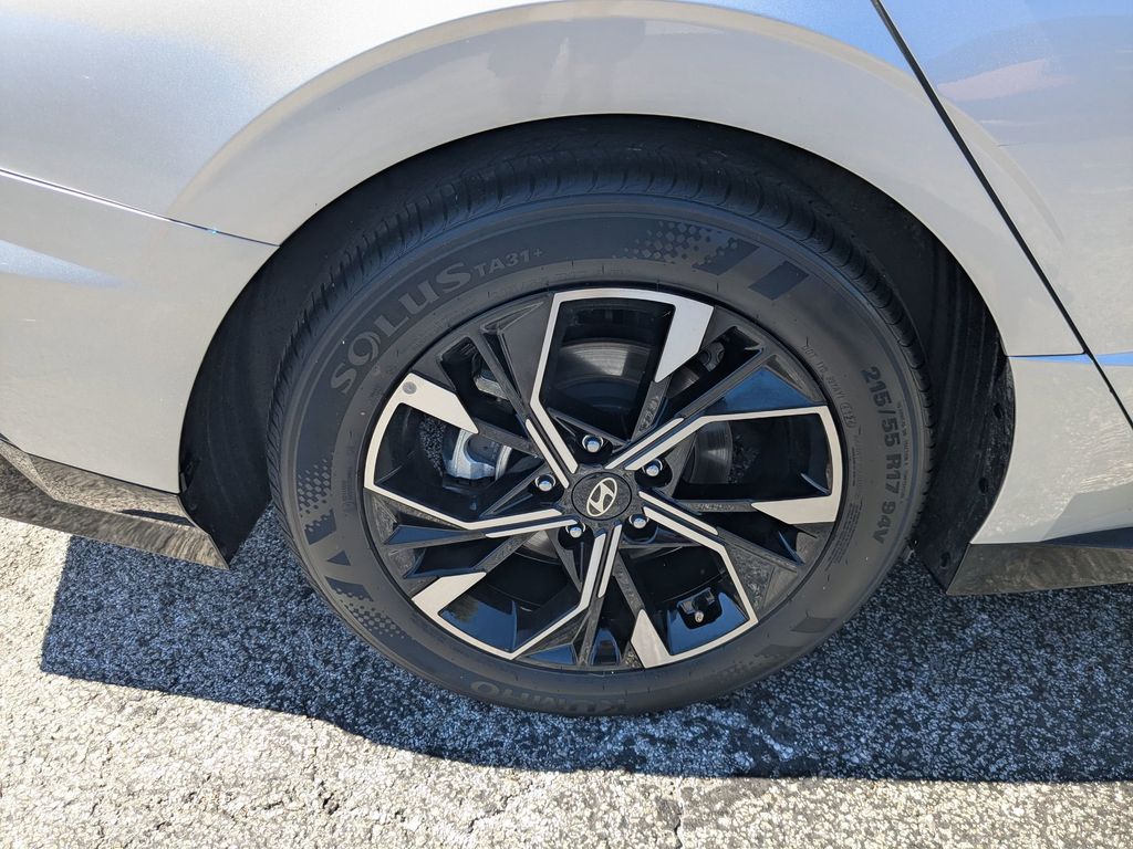 Thumbnail: 2025 Hyundai Sonata - 29