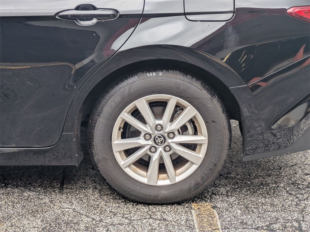 Thumbnail: 2025 Toyota Camry - 36