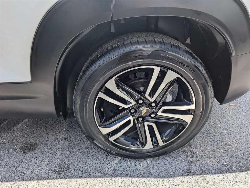 Thumbnail: 2023 Chevrolet TrailBlazer - 25