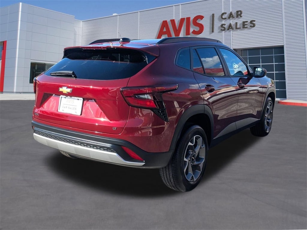 Thumbnail: 2025 Chevrolet Trax - 5