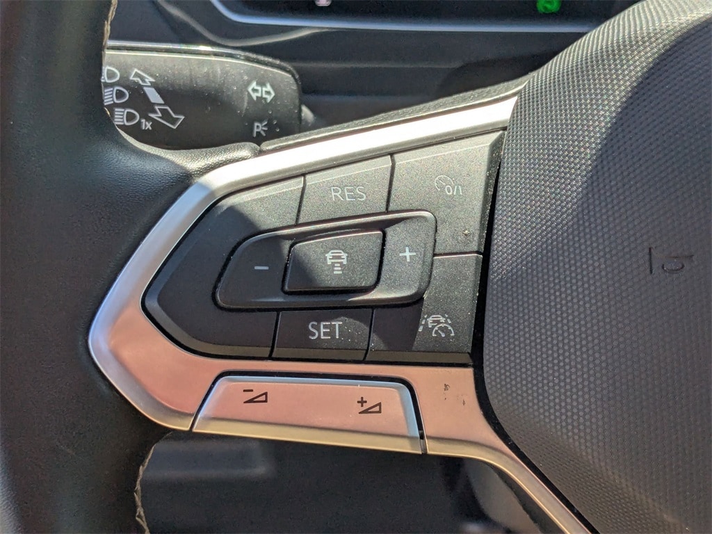 Thumbnail: 2024 Volkswagen Tiguan - 25