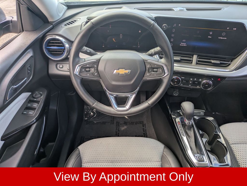 Thumbnail: 2025 Chevrolet Trax - 27
