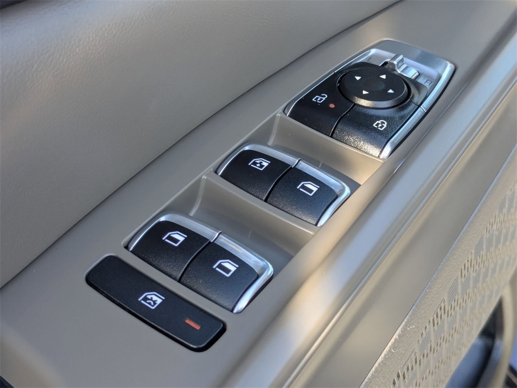 Thumbnail: 2025 Kia Carnival - 15