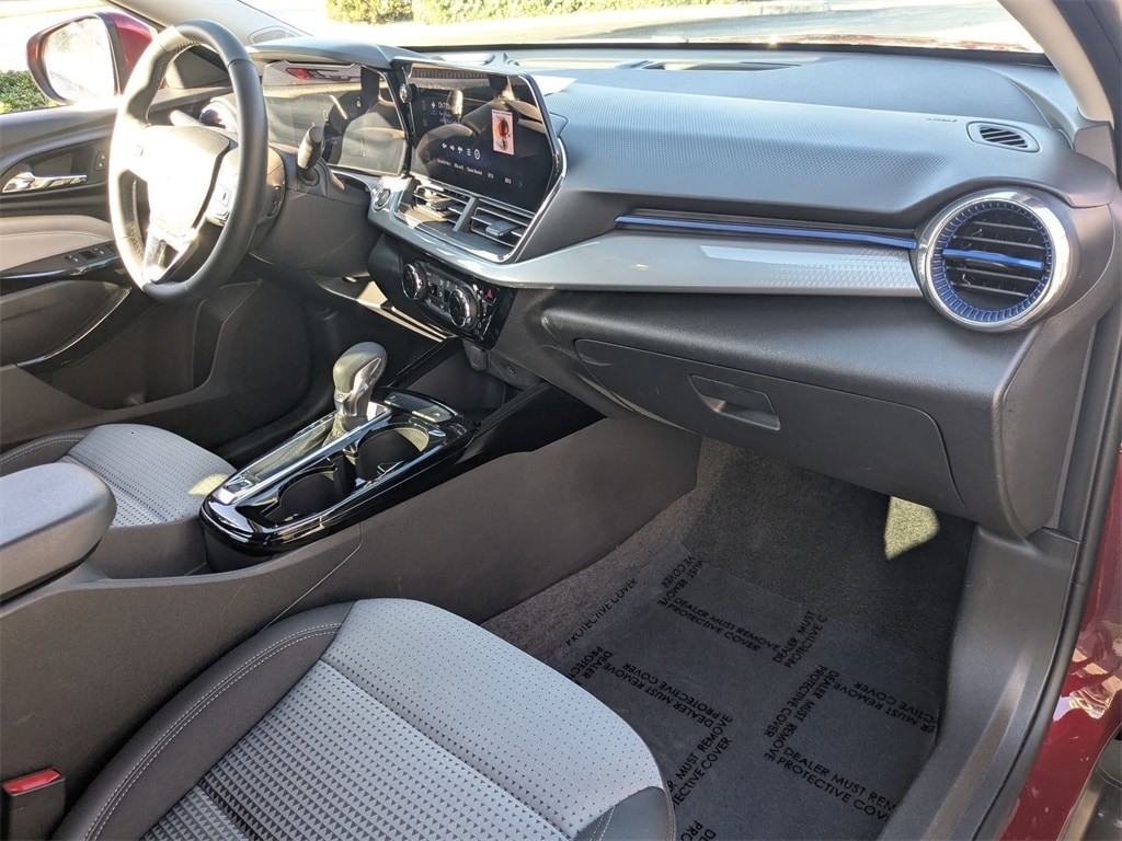 Thumbnail: 2025 Chevrolet Trax - 27