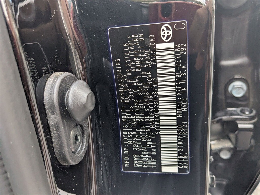 Thumbnail: 2025 Toyota Corolla - 33