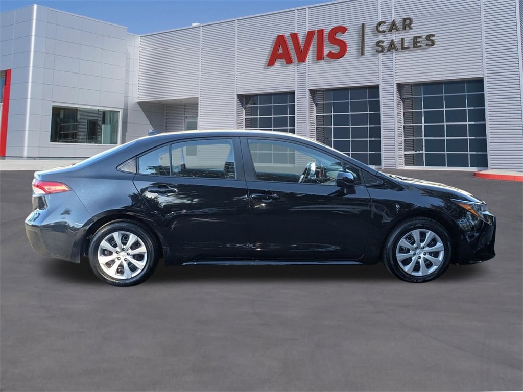 2024 Toyota Corolla LE photo 4
