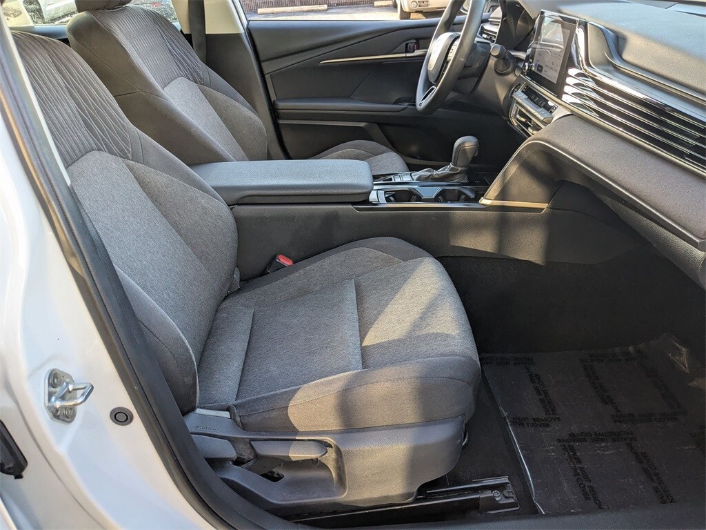 Thumbnail: 2025 Toyota Camry - 29