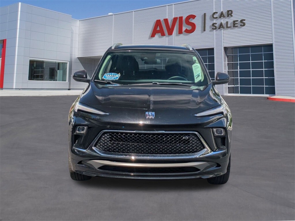 2024 Buick Encore GX Sport Touring photo 2