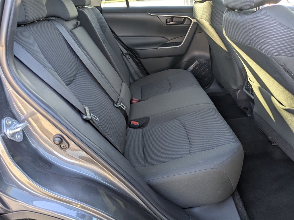 Thumbnail: 2025 Toyota RAV4 - 28