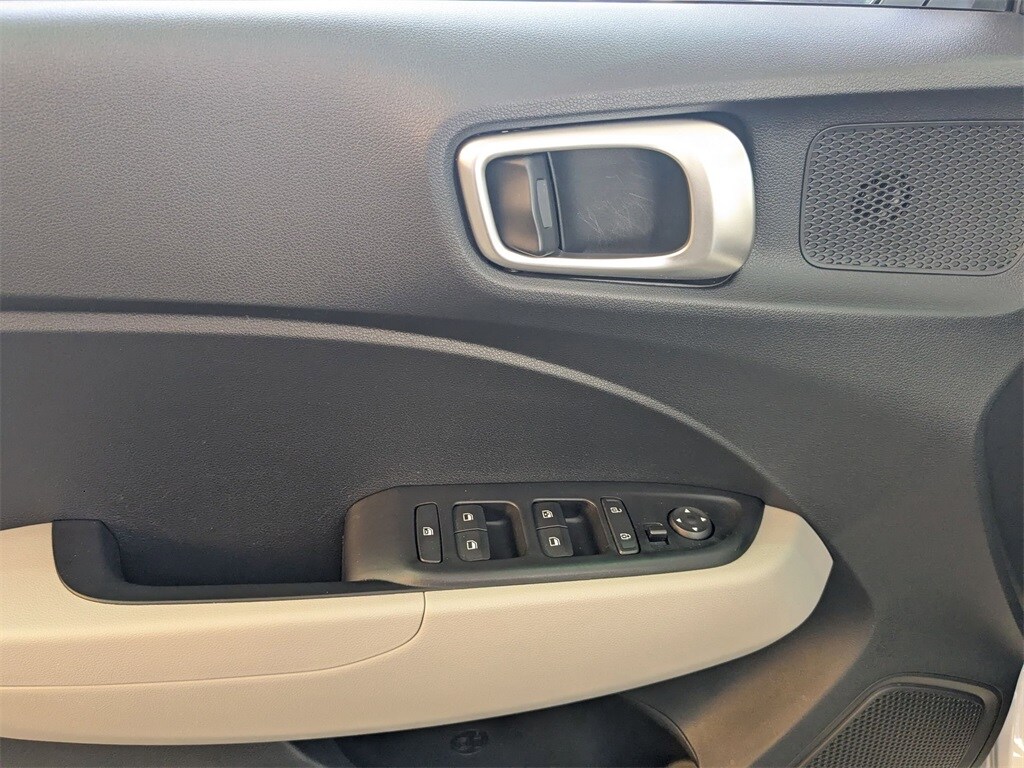 Thumbnail: 2025 Hyundai Venue - 14