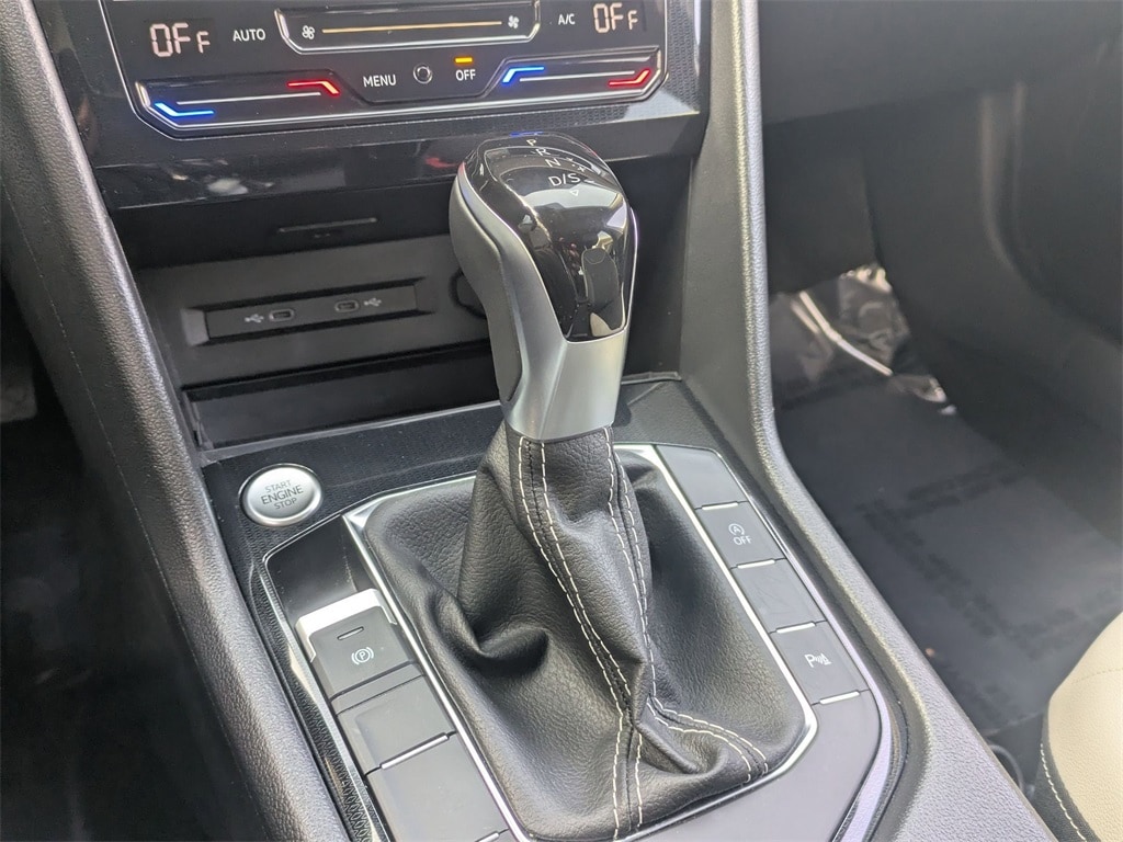 Thumbnail: 2025 Volkswagen Taos - 16