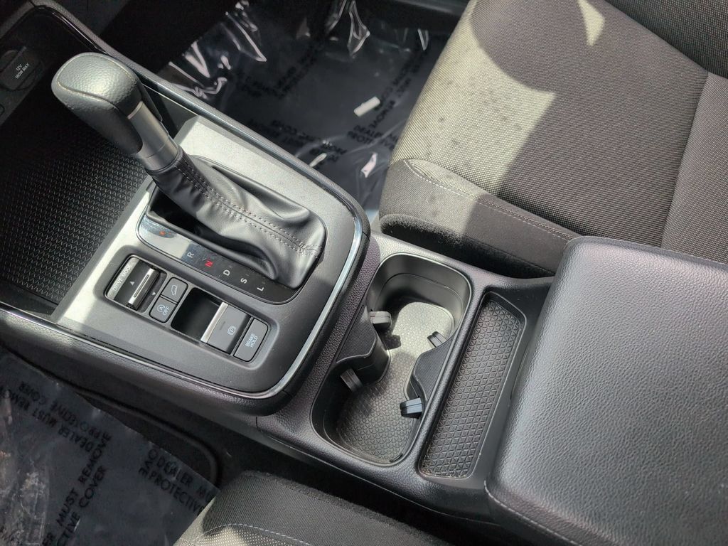 2025 Honda CR-V LX - Photo 23