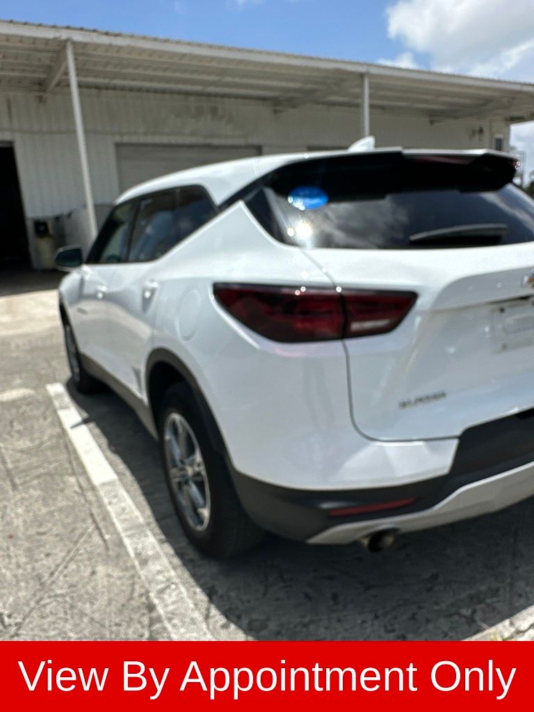 Thumbnail: 2025 Chevrolet Blazer - 9