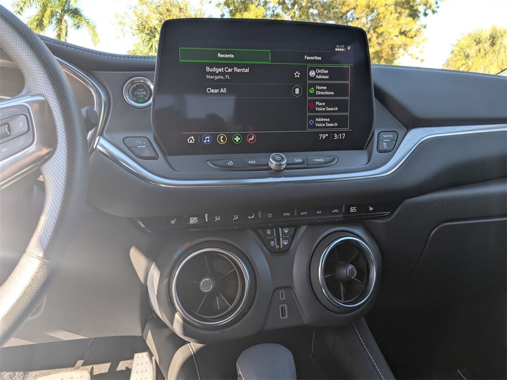 Thumbnail: 2025 Chevrolet Blazer - 19