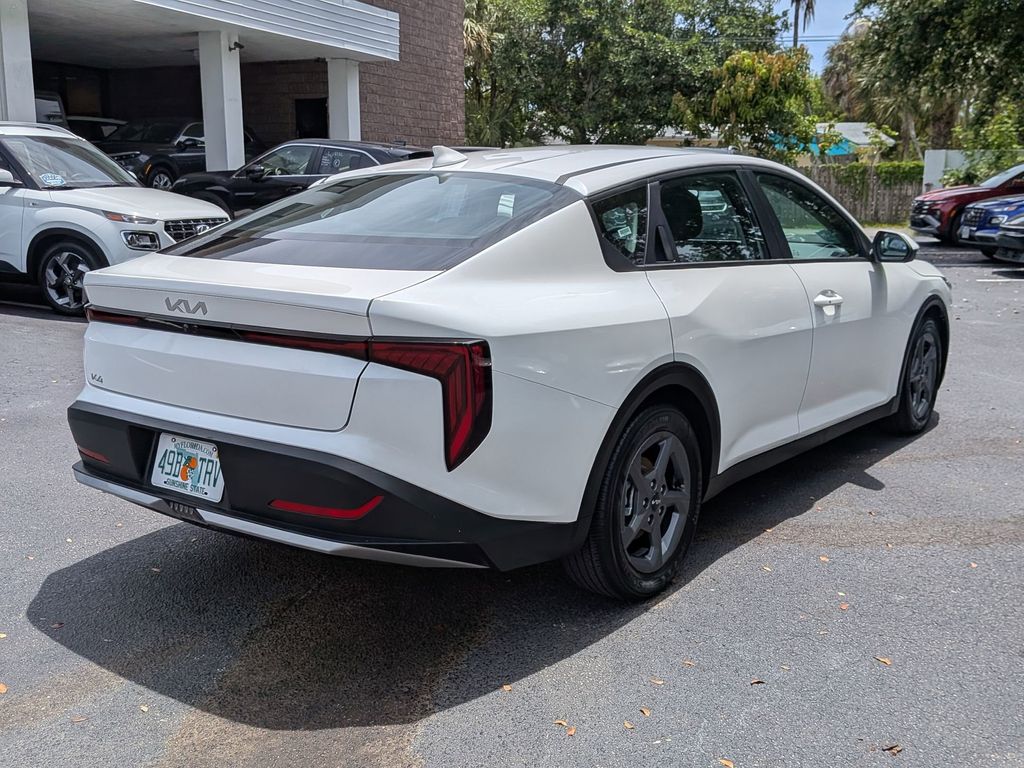 Thumbnail: 2025 Kia K4 - 6