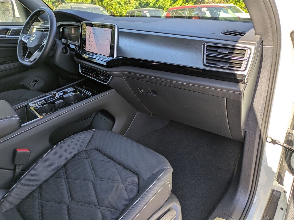 Thumbnail: 2025 Volkswagen Atlas - 26