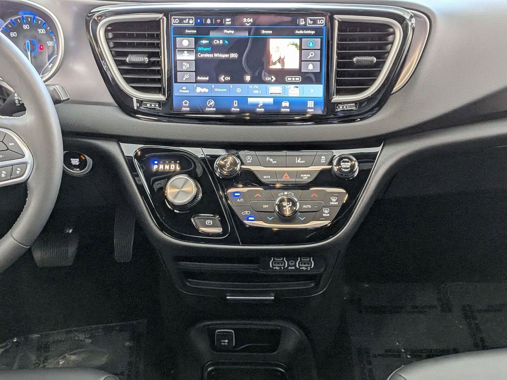 Thumbnail: 2025 Chrysler Pacifica - 19