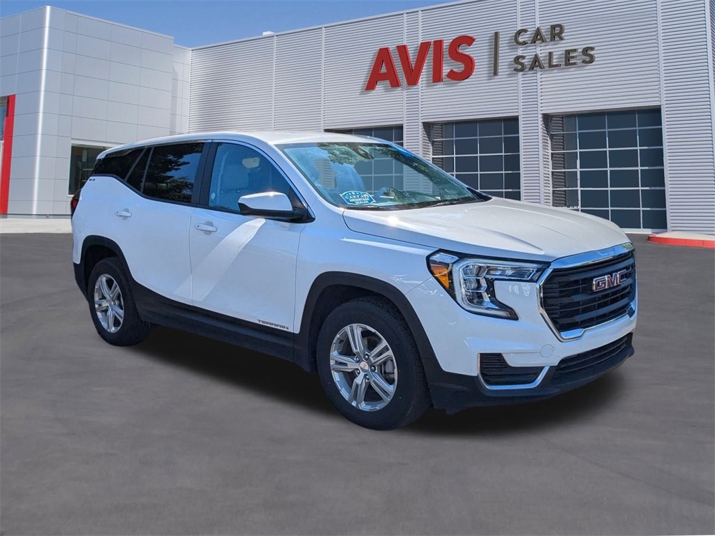 Thumbnail: 2024 GMC Terrain - 3