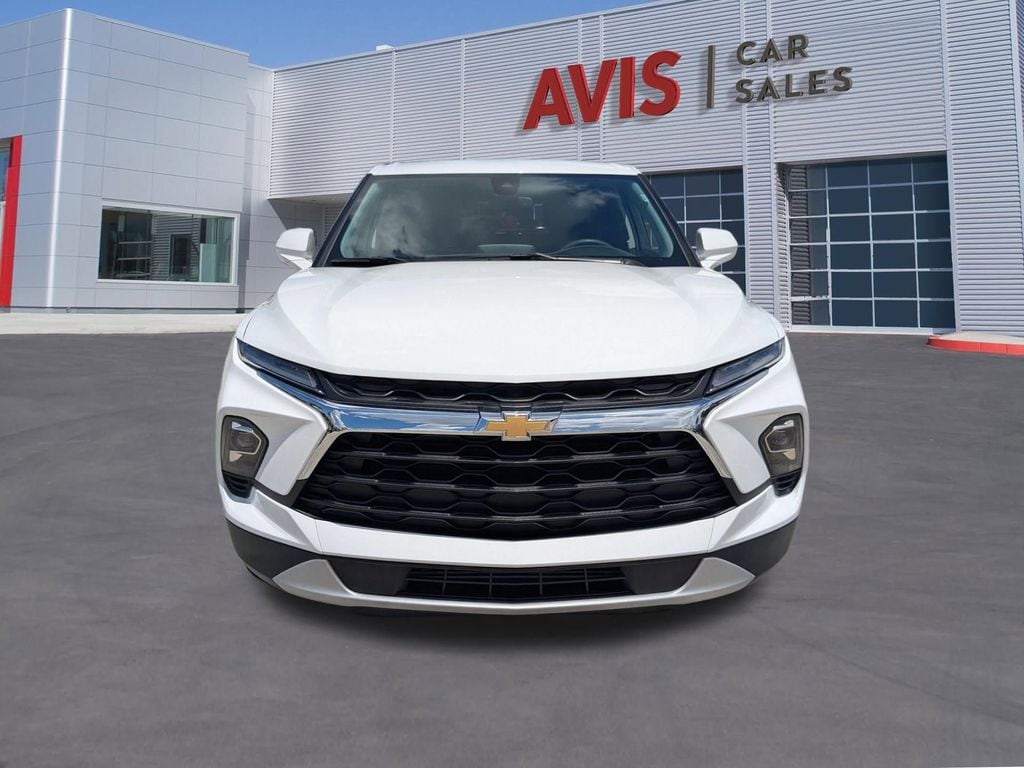 Thumbnail: 2025 Chevrolet Blazer - 2