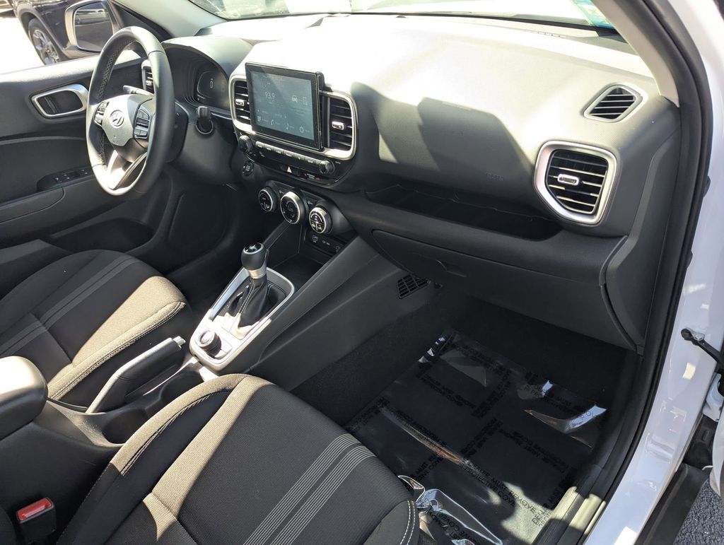 Thumbnail: 2025 Hyundai Venue - 29