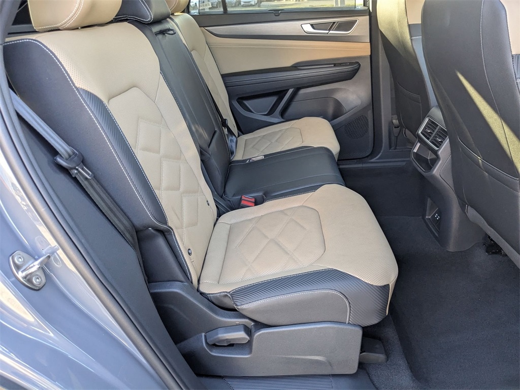 Thumbnail: 2025 Volkswagen Atlas - 29