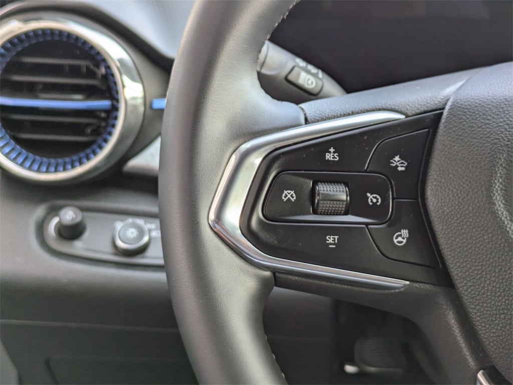 Thumbnail: 2025 Chevrolet Trax - 19