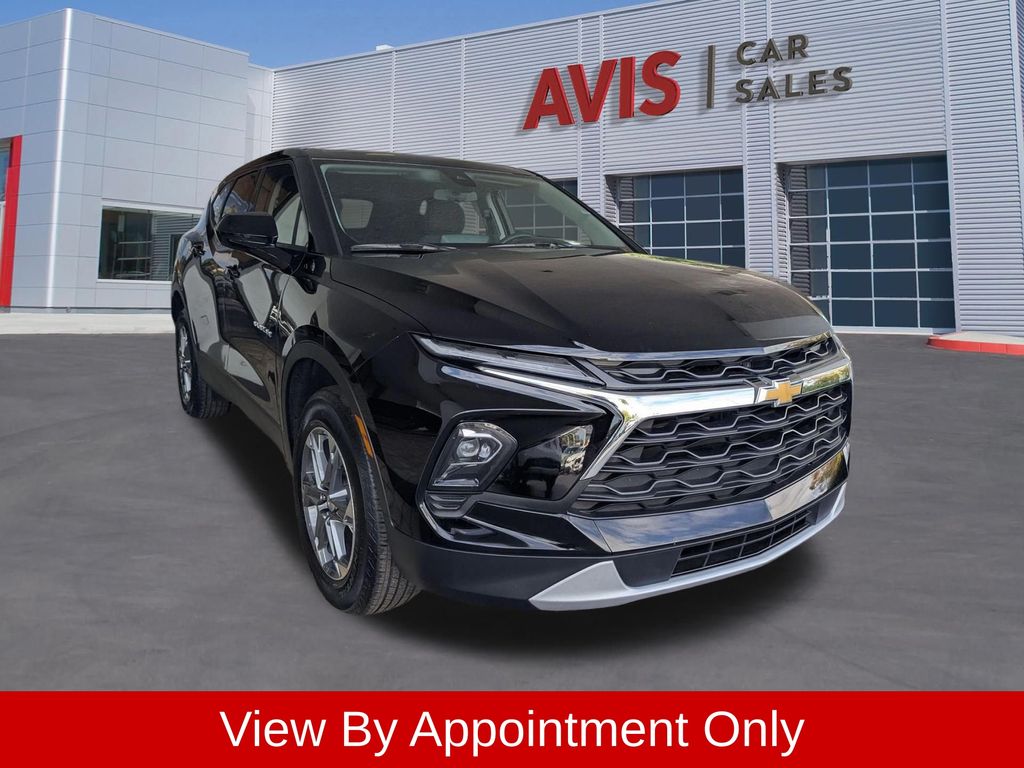 Thumbnail: 2025 Chevrolet Blazer - 3