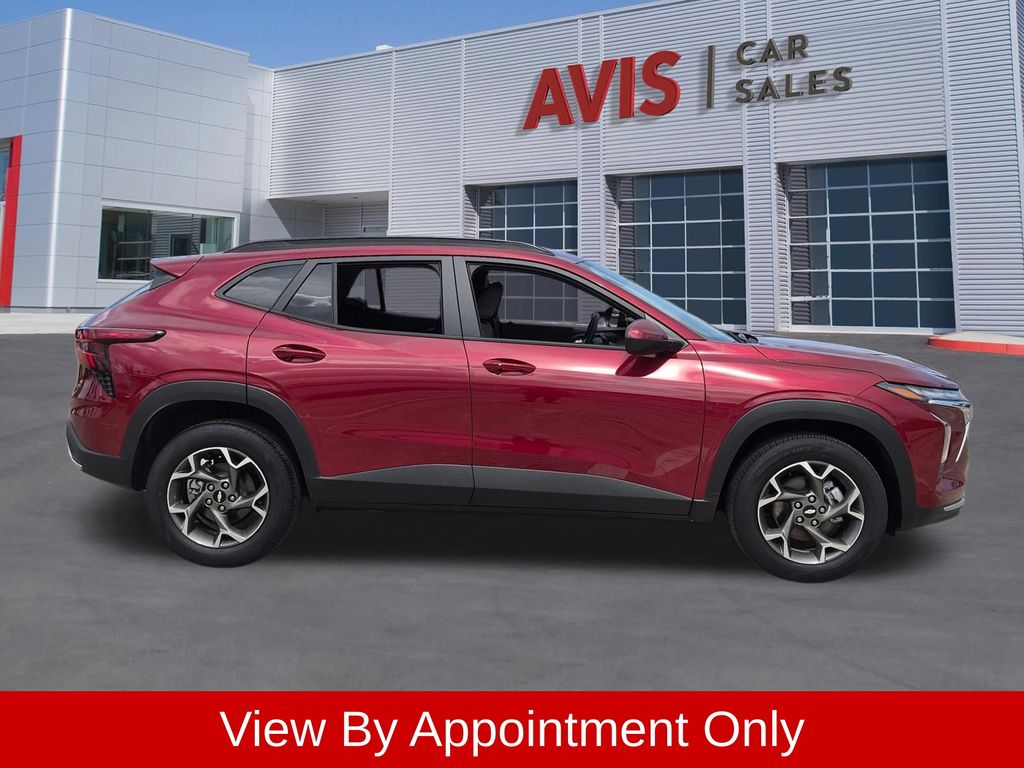 Thumbnail: 2025 Chevrolet Trax - 5