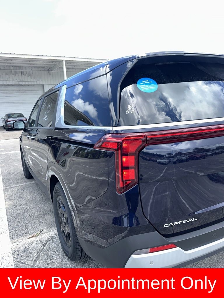 Thumbnail: 2025 Kia Carnival - 9